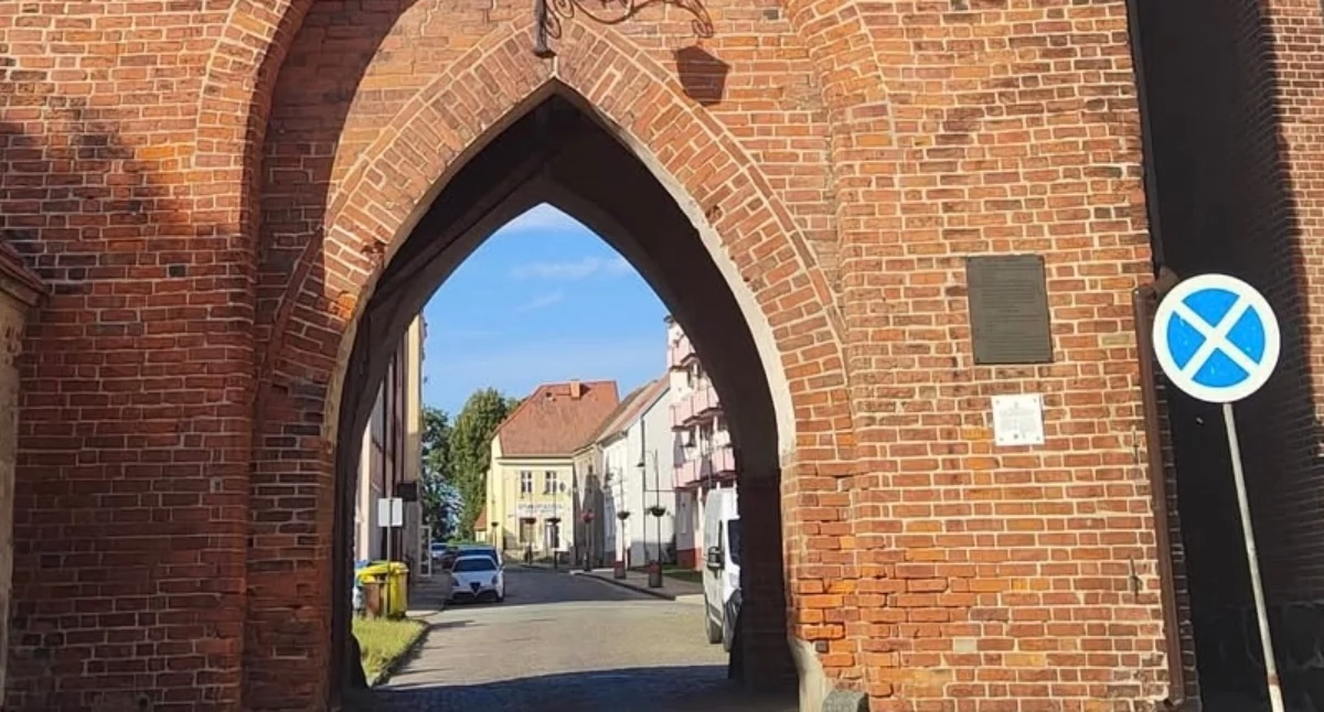 Pasłęk chce otworzyć Bramę Kamienną dla turystów