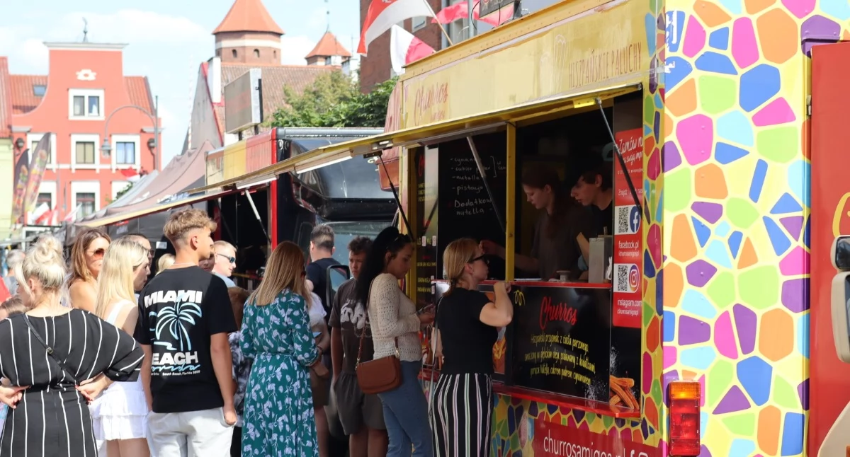 Rozpocznij wiosnę ze smakiem! Festiwal Smaków Food Trucków otworzy kulinarny sezon już 21 i 22 marca w Braniewie.