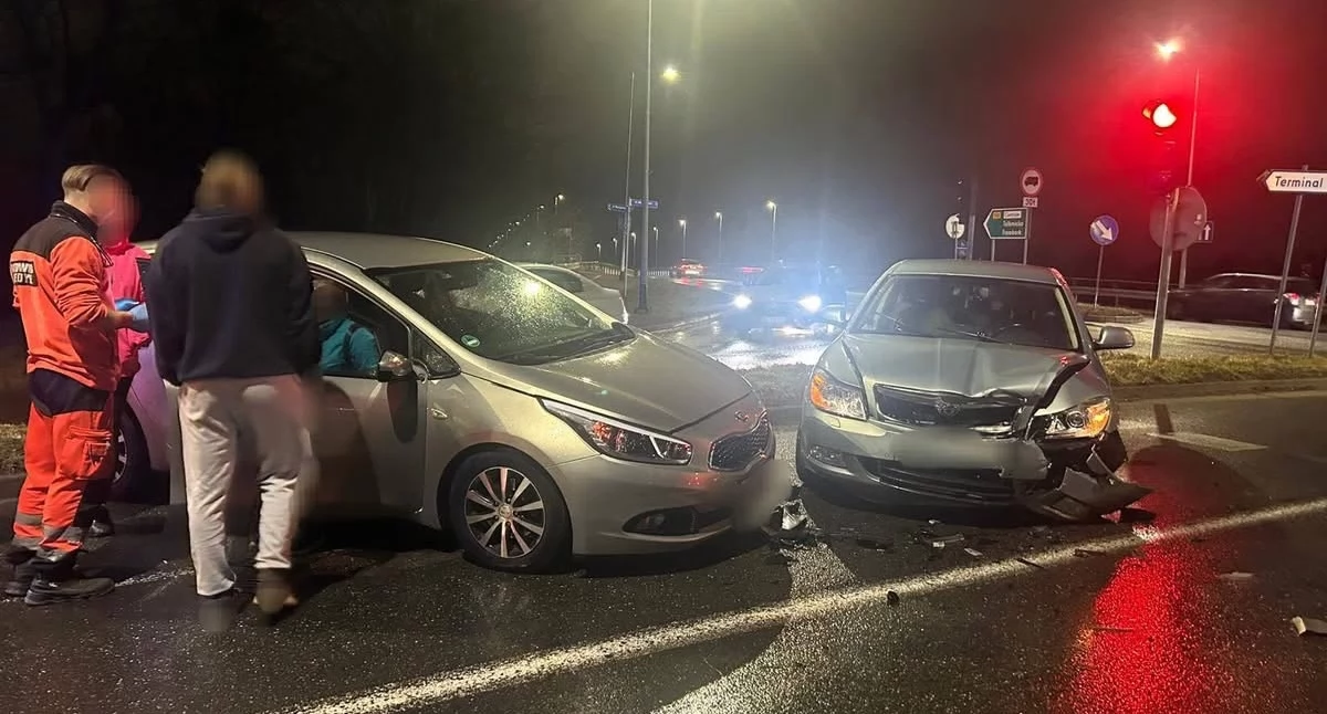 Pijany kierowca spowodował kolizję na Moście Wyszyńskiego