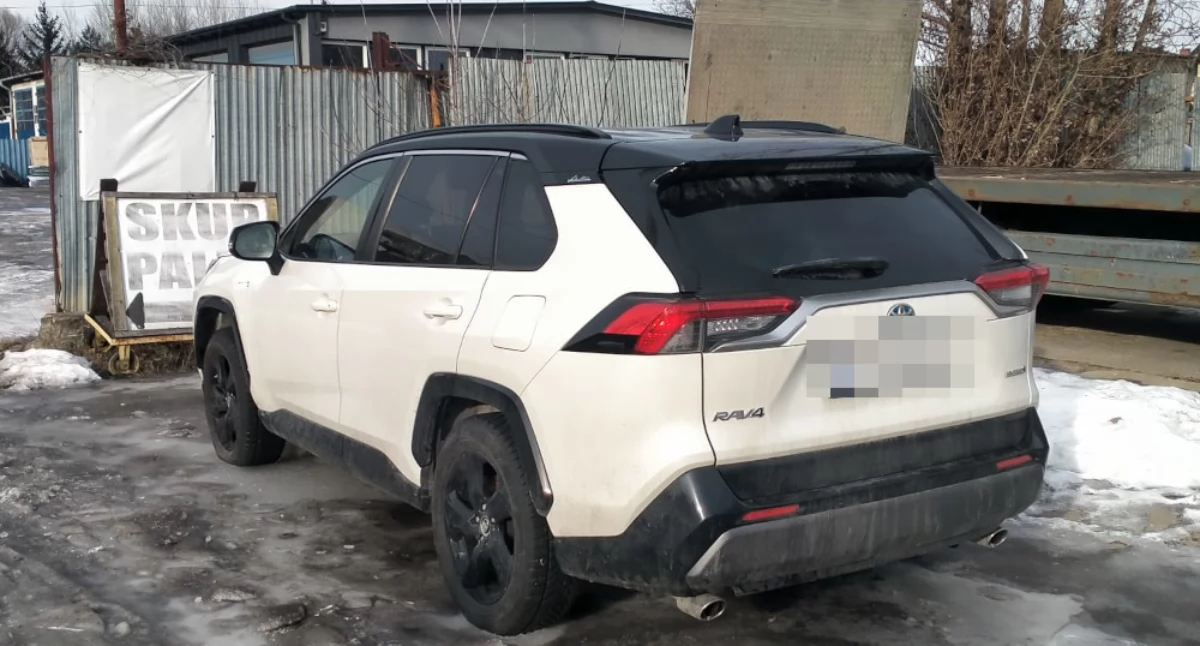 Skradziona Toyota odnaleziona. Szukała jej policja z Elbląga