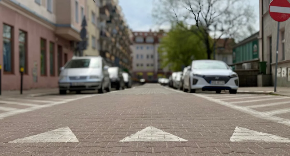 Odwrócenie kierunku ruchu na ul. Czerwonego Krzyża
