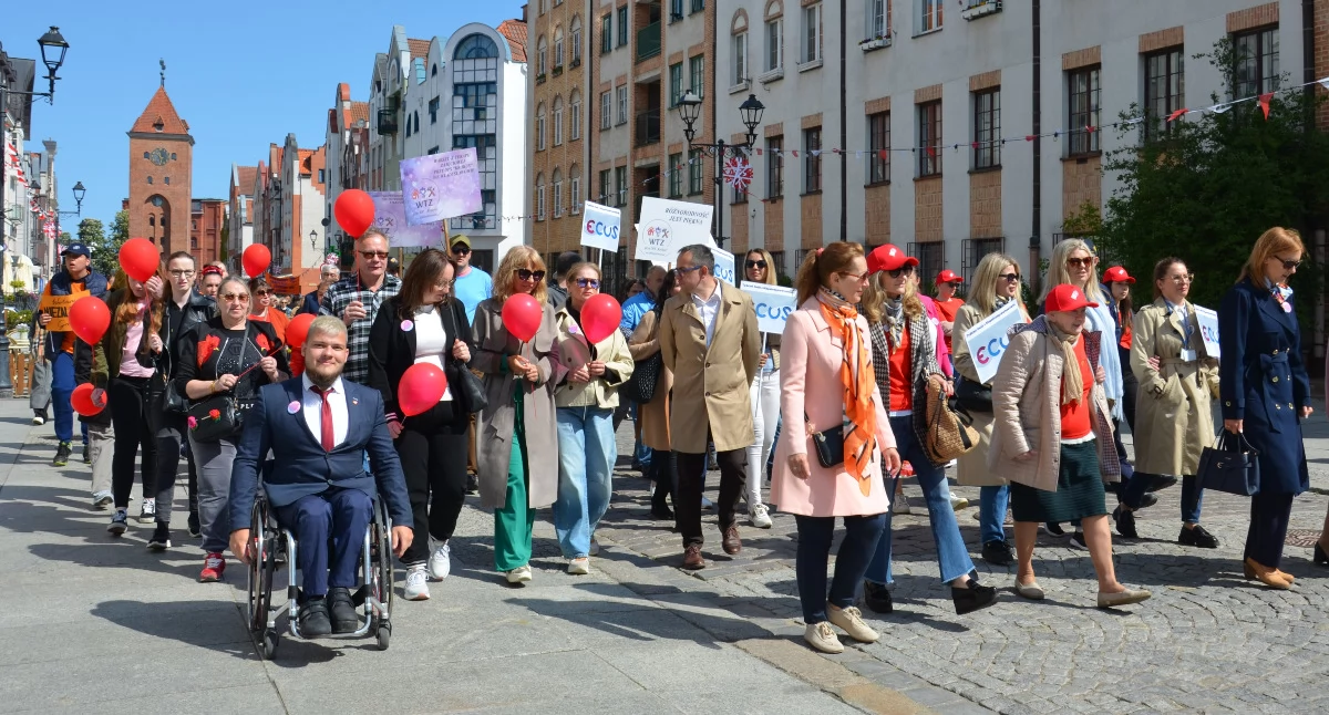 Kolorowy przemarsz otworzył święto integracji