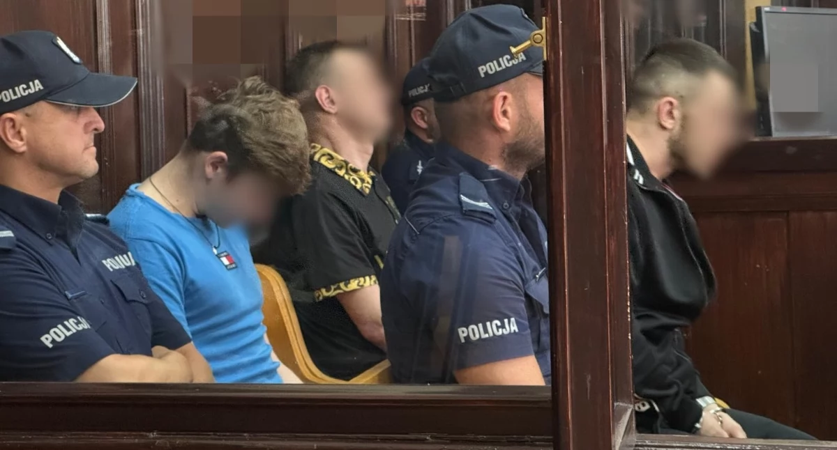 Mieli torturować bezdomnego 23-latka. Proces nie ruszył
