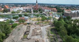 Elbląg: Badania archeologiczne na Wyspie Spichrzów. &hellip;