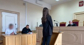 Twierdzi, że bała się o swoje życie. Są zeznania kobiety w sprawie głośnego przesłuchania na elbląskiej komendzie