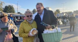 Poseł Zbigniew Ziejewski na Targowisku Miejskim w El&hellip;