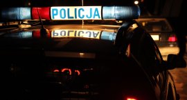 Bandyci w kominiarkach chcieli zatrzymać auto z elbl&hellip;