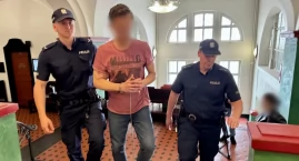 Miał krzywdzić dziewczynki na urodzinach. Stanął przed sądem 