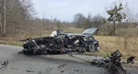 Siła uderzenia była ogromna. Kierowca zginął na miejscu