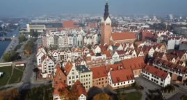 Elbląg z lotu ptaka: Zobacz niesamowitą panoramę 780-letniego miasta [VIDEO]