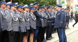 Święto Policji w Elblągu: Awanse, odznaczenia i prze&hellip;