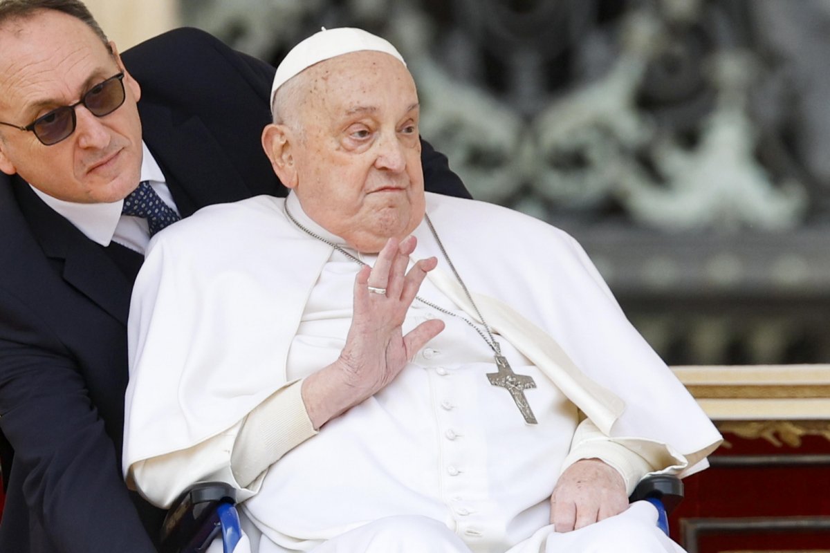 Wzruszający powrót papieża Franciszka na plac Św. Piotra