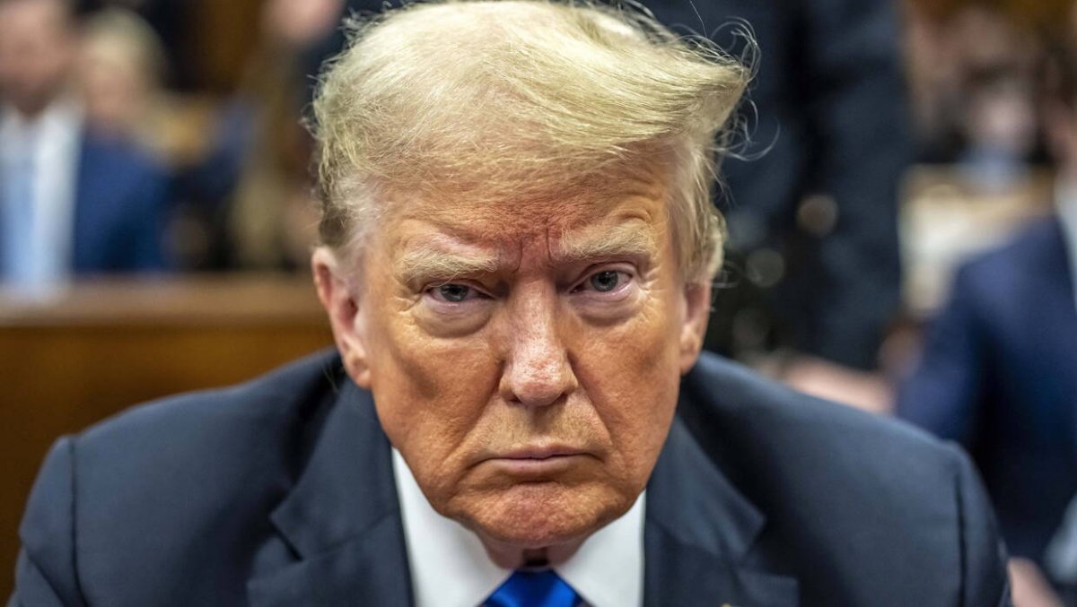 Ali Chamenei o groźbach Trumpa: USA otrzymają cios 