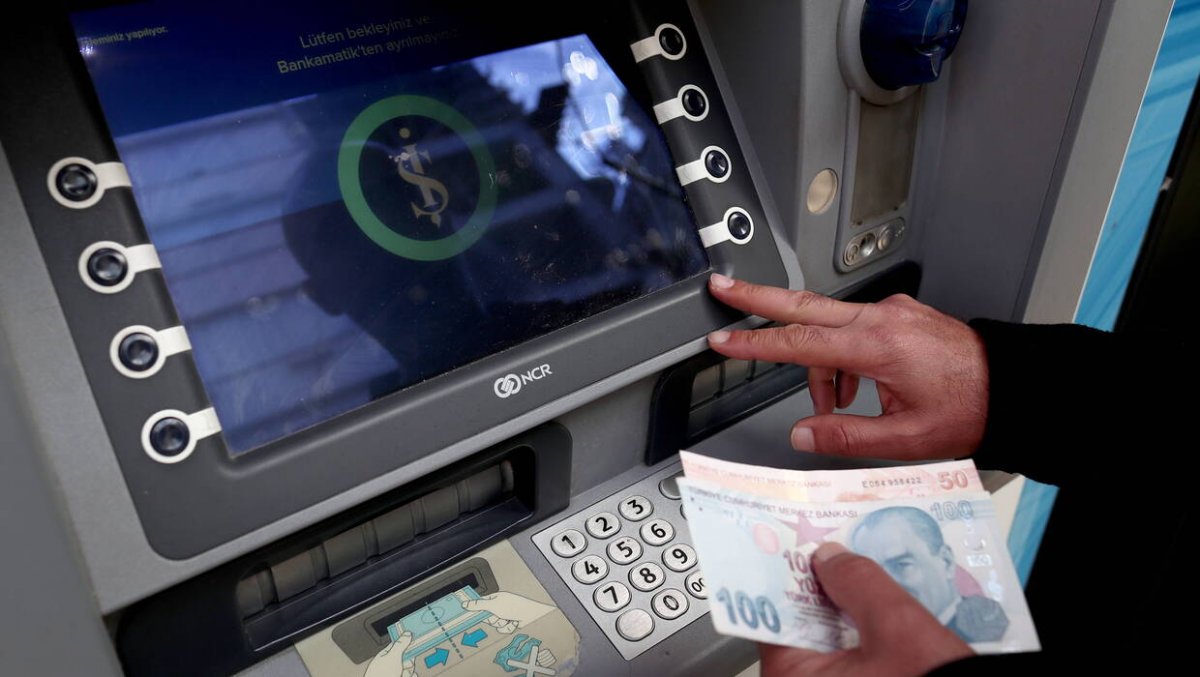 Czy banki podzielą się swoimi rekordowymi zyskami?