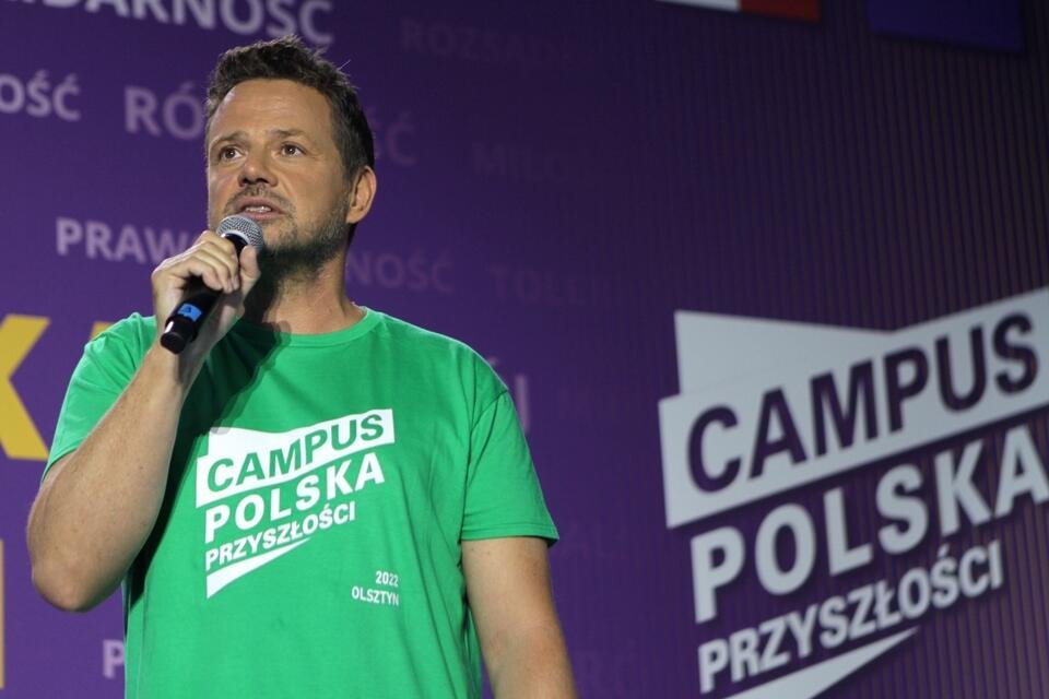 Trzaskowski i miliony na LGBT