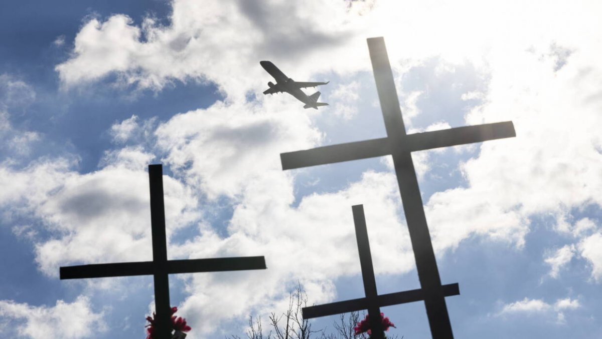 Zidentyfikowano prawie wszystkie ofiary zderzenia samolotu ze śmigłowcem w USA
