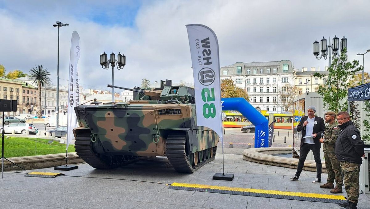 Wiceszef MON: kontrakt Borsuki to kwestia dni
