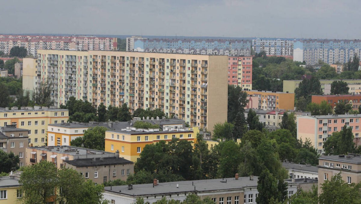 Miasta w Polsce tracą mieszkańców – co jest przyczyną?