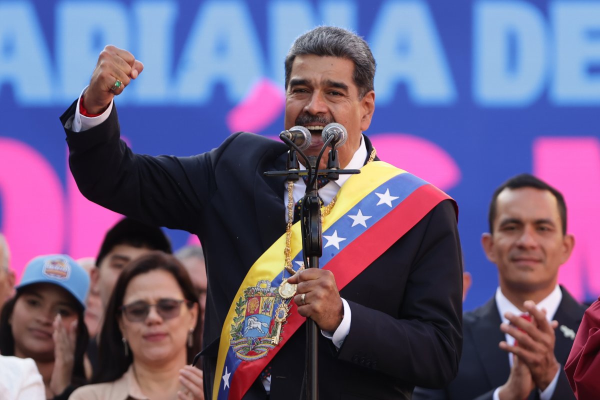 Nicolas Maduro zaprzysiężony na kolejną kadencję prezydencką. Opozycja protestuje