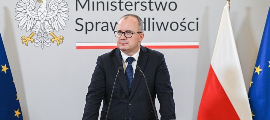 Prokuratorzy w sporze z Adamem Bodnarem