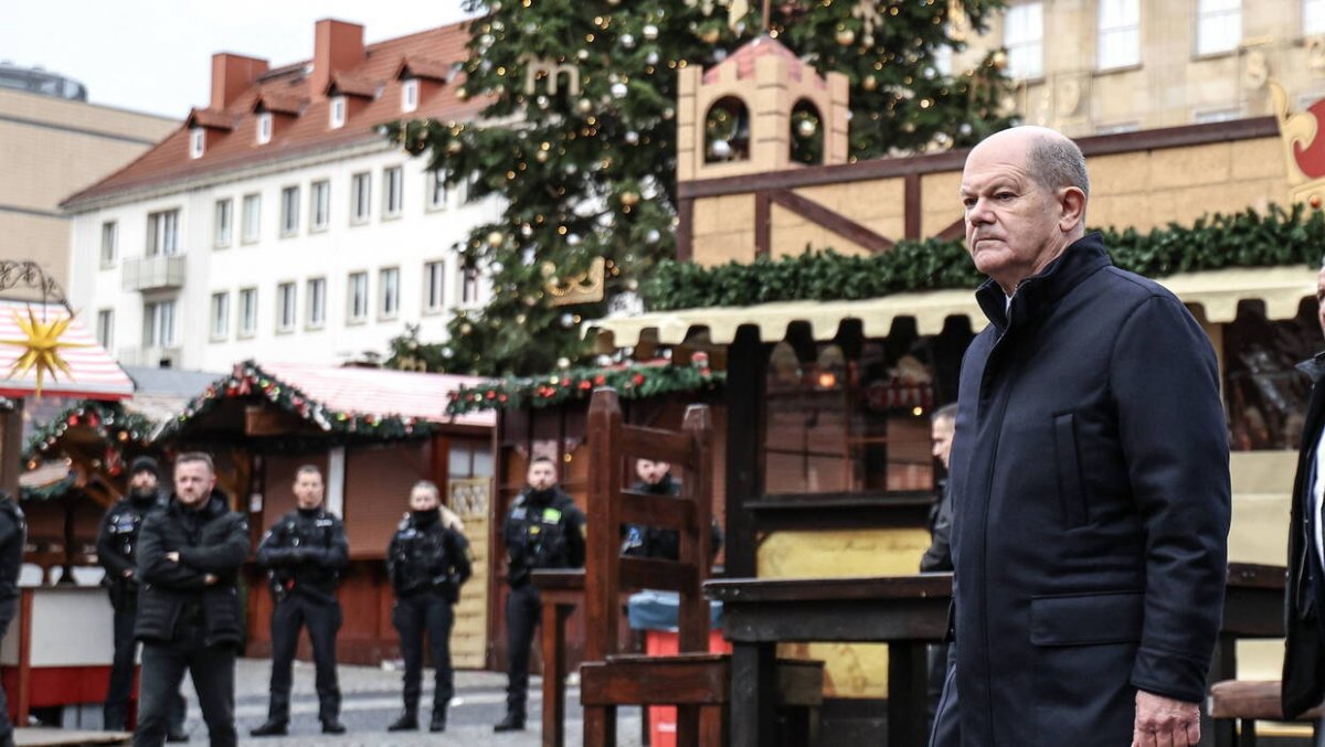 Olaf Scholz wygwizdany w Magdeburgu. 