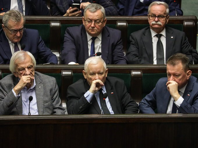 PiS złożyło zawiadomienia do prokuratury na część członków PKW i ministra finansów