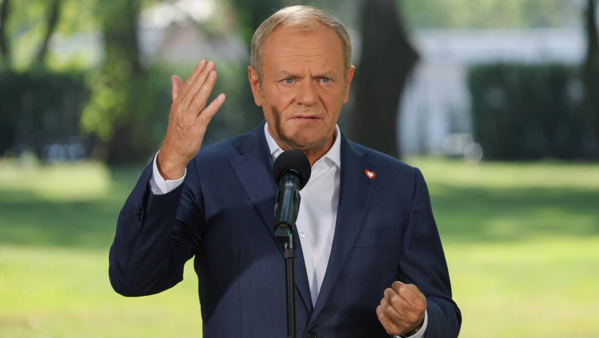 Premier Donald Tusk wprowadza ochronę dla polskich mediów