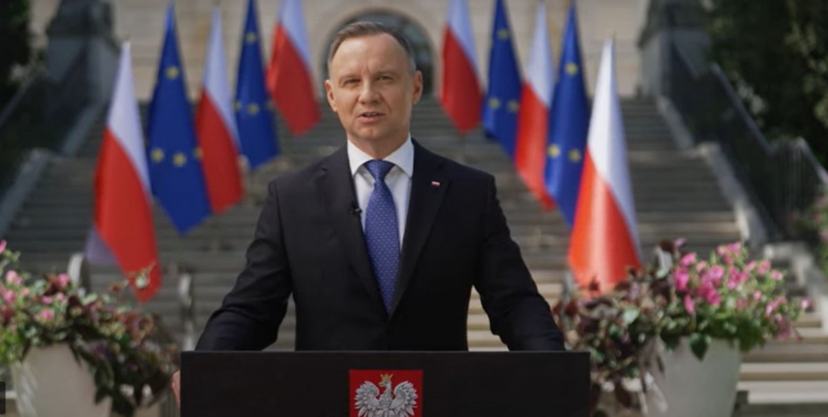 Prezydent Andrzej Duda z największym zaufaniem Polaków