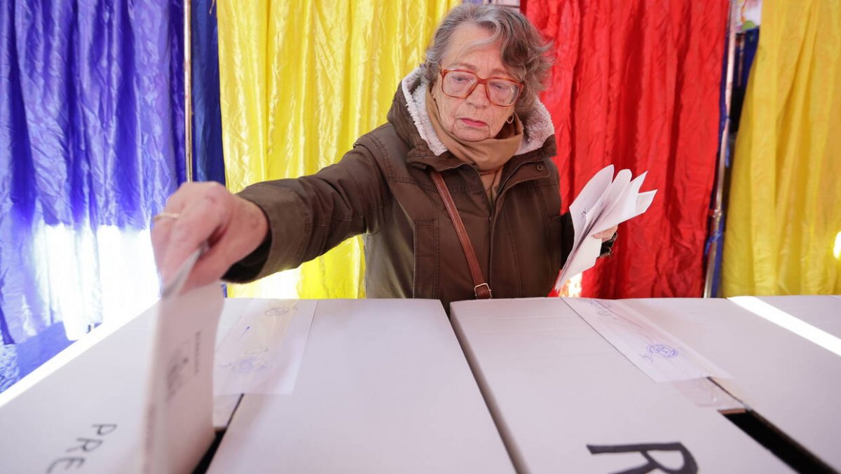 Wyniki wyborów w Rumunii po przeliczeniu 99 proc. komisji: PSD pierwsza, trzy partie radykalne w parlamencie