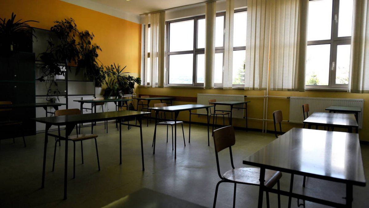 Rozpoczął się próbny egzamin ósmoklasisty. Na 
