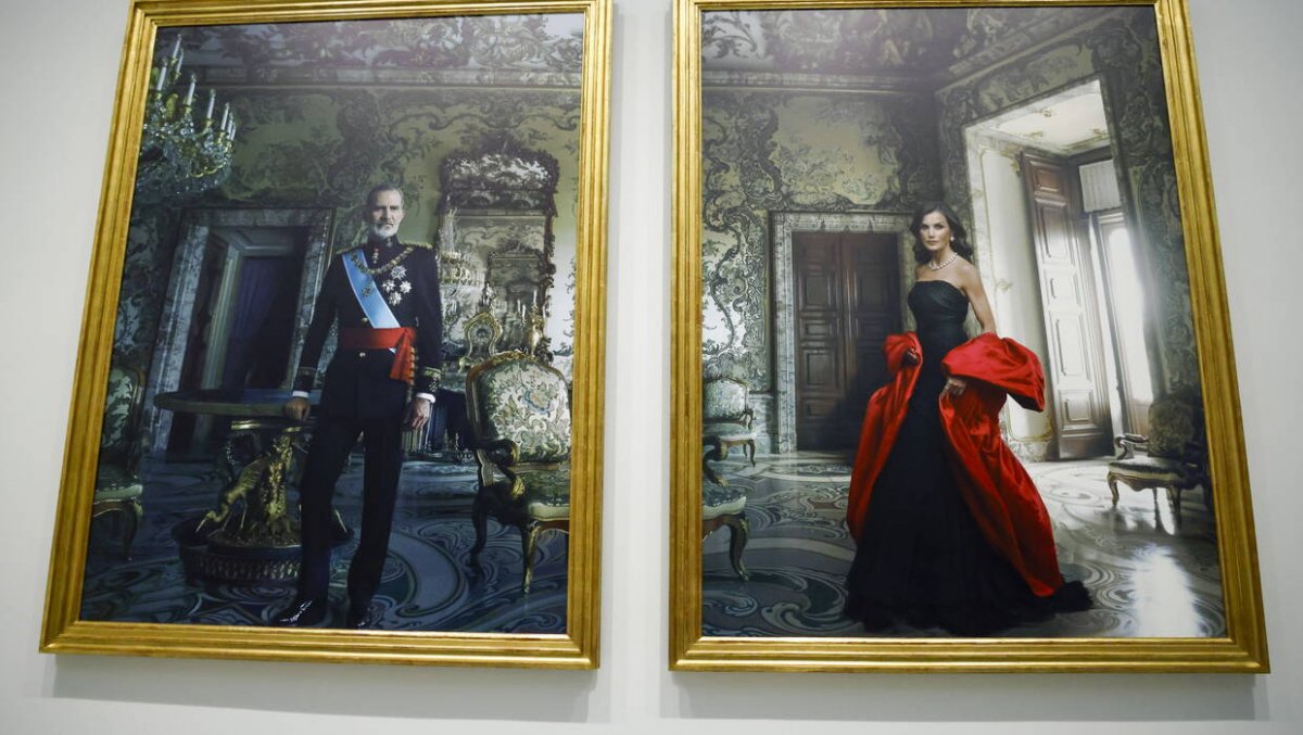 Odsłonięto nowe portrety króla i królowej Hiszpanii. Za obiektywem stanęła światowej sławy fotografka
