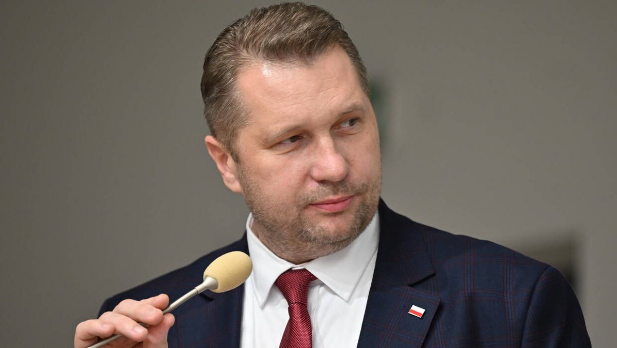 Tusk zabrał głos ws. Wołynia. Jest riposta Czarnka