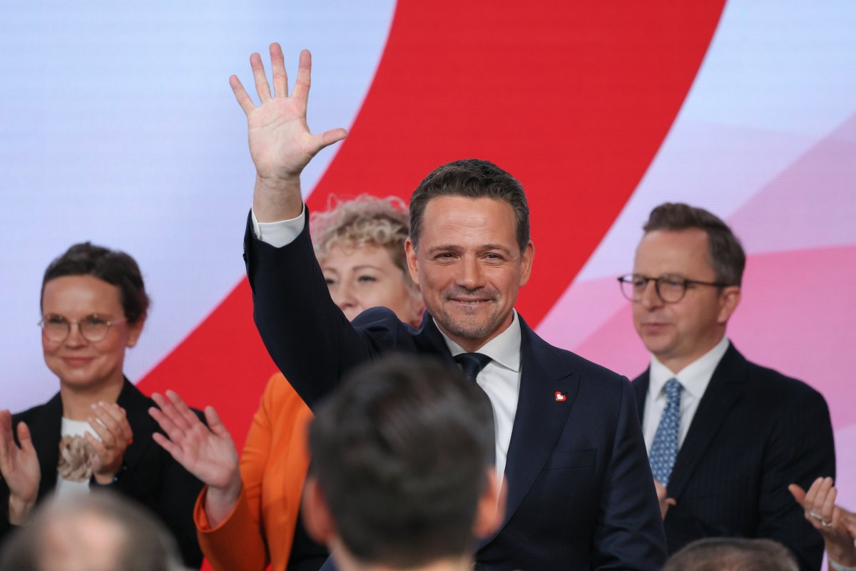 „Dozbrajanie Ukrainy – jak najbardziej”. Przypomniano słowa Trzaskowego z 2015 roku!
