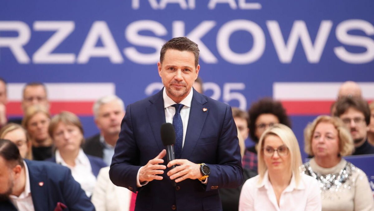 Dwulicowy Trzaskowski – raz chce, raz nie chce dozbrajać
