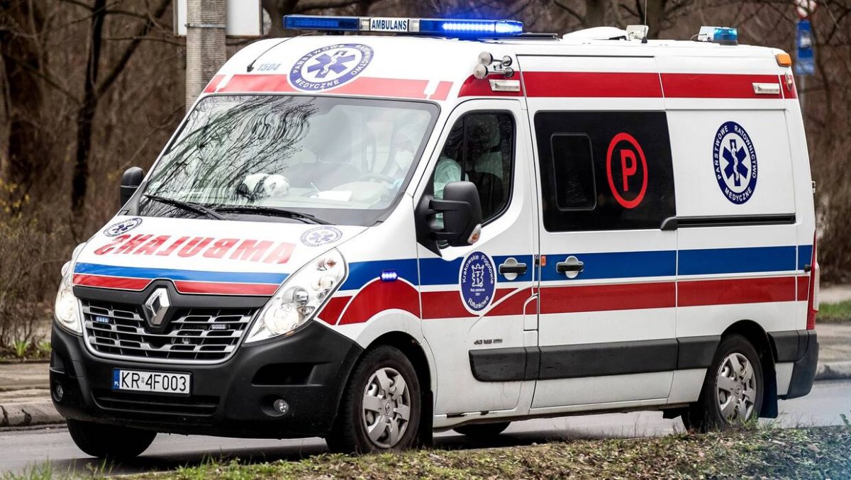 Zmarł 47-latek, który podpalił się przed kurią w Krakowie
