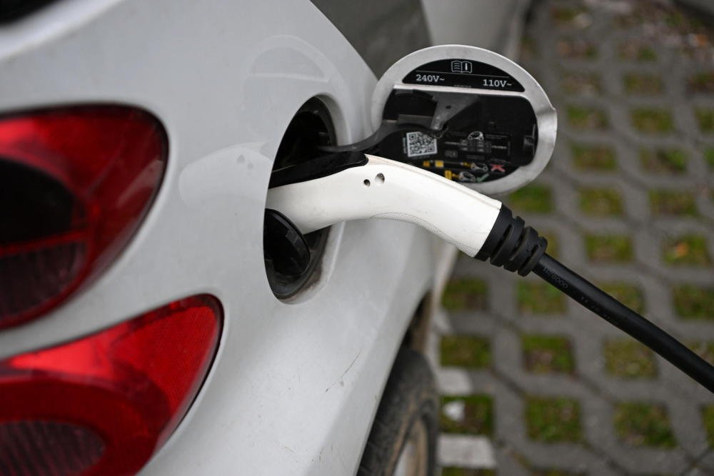 Chiny składają skargę do WTO przeciwko cłom Unii Europejskiej na elektryczne auta