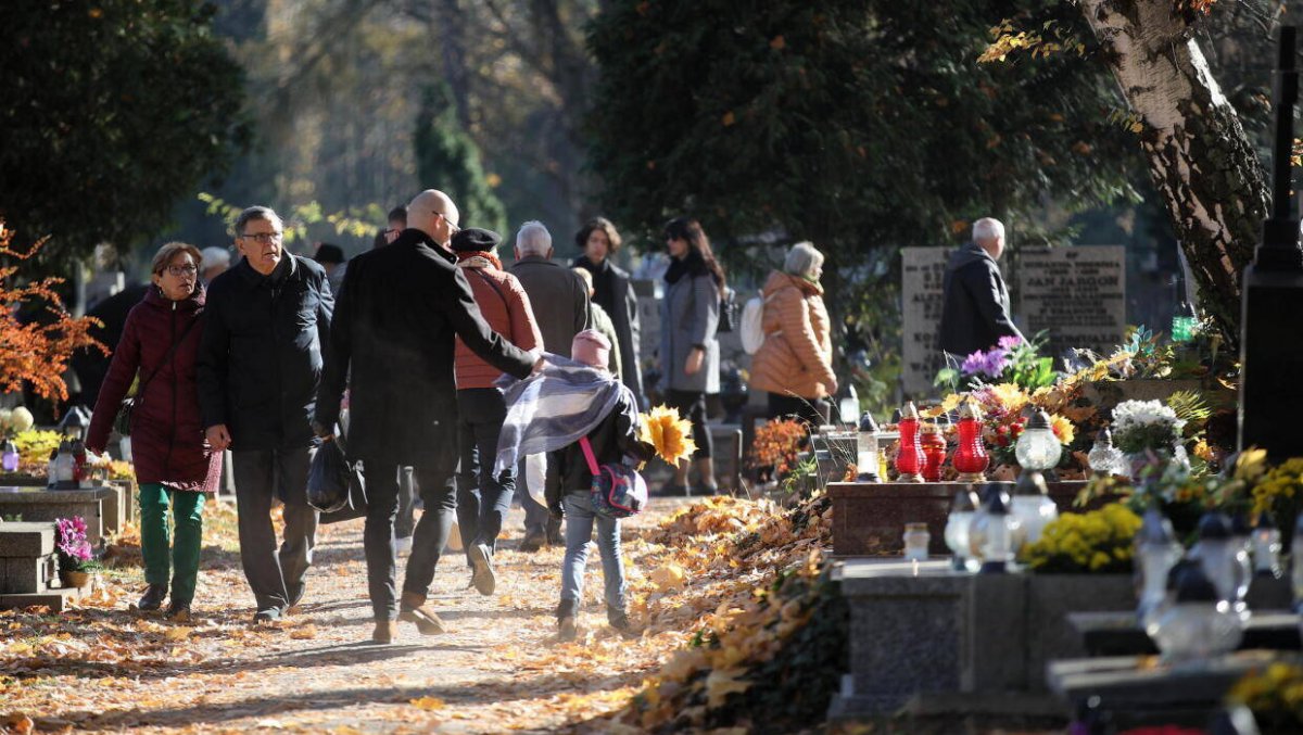 Uroczystość Wszystkich Świętych przypomina, że każdy wierny ma powołanie do świętości