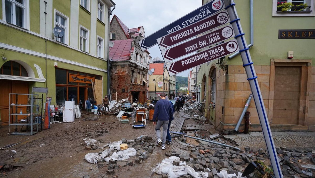 UOKIK sprawdza ceny na terenach powodziowych. Będą niezapowiedziane kontrole