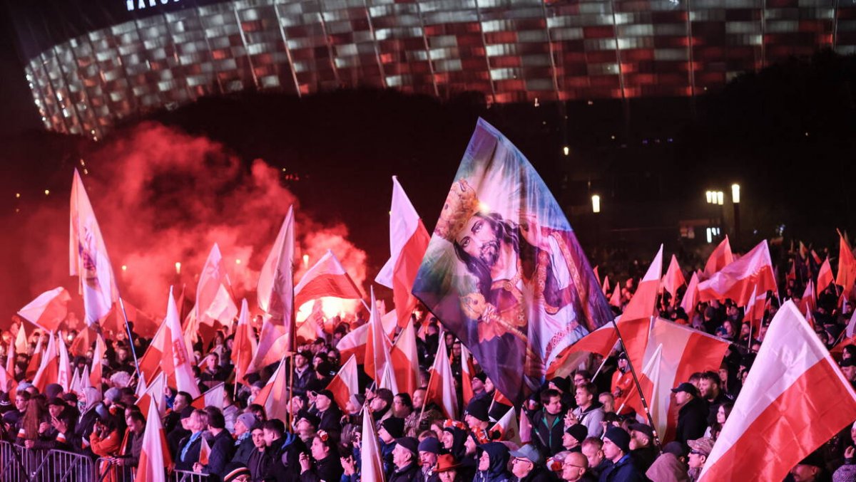 Bodnarowcy w natarciu? Przeszukanie w siedzibie Marszu Niepodległości 