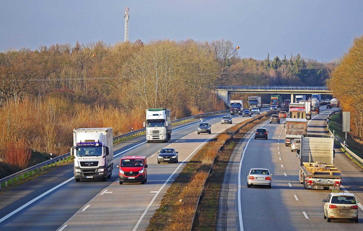 Usługi transportowe: czym są? Co wchodzi w ich skład?