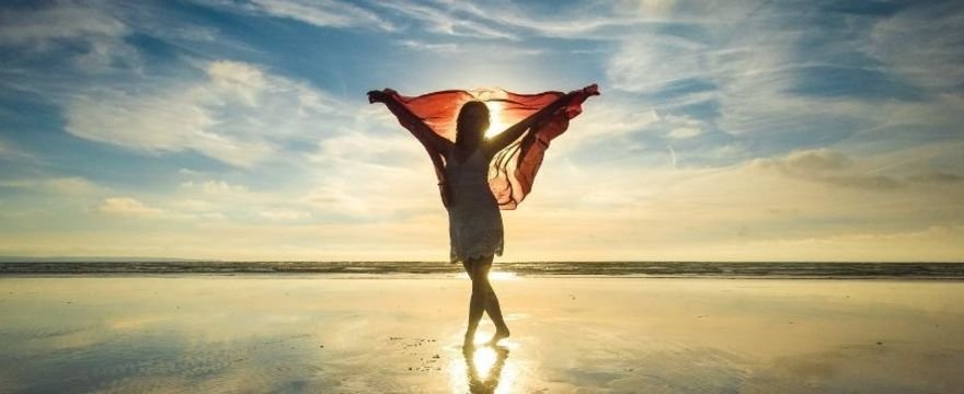Jak wzmocnić skórę, włosy i paznokcie? Opinia o suplemencie diety Grinday Look Up
