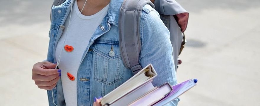 Zmiany w programie 300 plus: Dobry Start 2021 na nowych zasadach TERMINY
