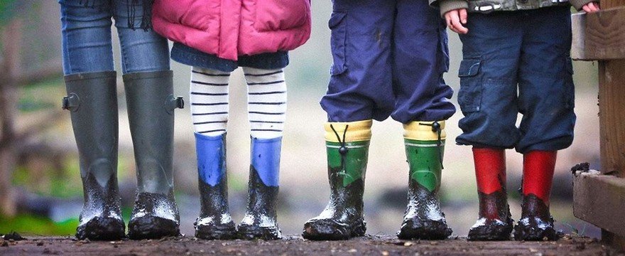 Kalosze dla dzieci – jak wybrać dobre dla malucha?
