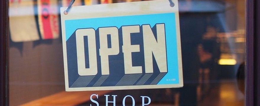 Czy niedziela 28 marca 2021 jest handlowa? Które sklepy będą czynne?
