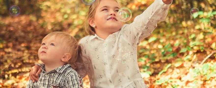 Jak zadbać o rozwój społeczny dziecka w pandemii? 3 rady dla rodziców
