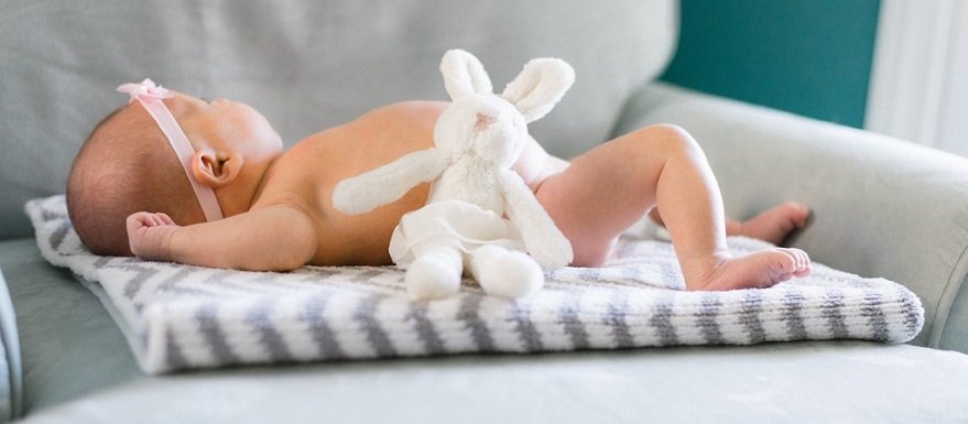 2. miesiąc życia dziecka: co potrafi 2-miesięczne niemowlę KALENDARZ ROZWOJU DZIECKA
