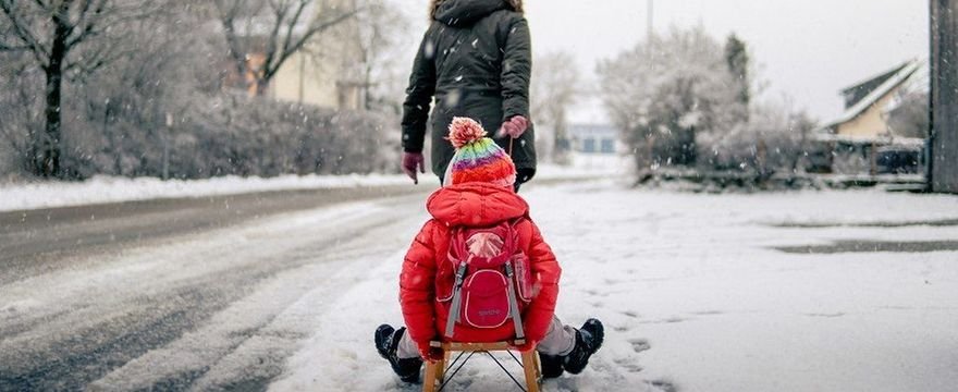 Kwarantanna narodowa: czy w ferie dzieci mogą same wychodzić z domu?
