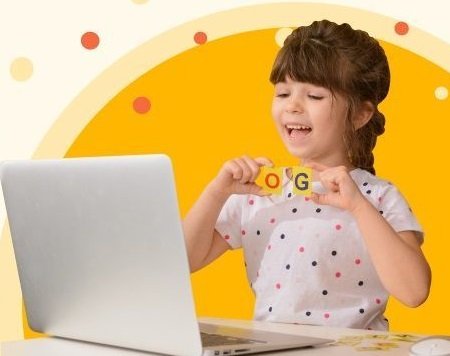 Szkoła językowa dla małego dziecka: pomysł na naukę języka angielskiego on-line!
