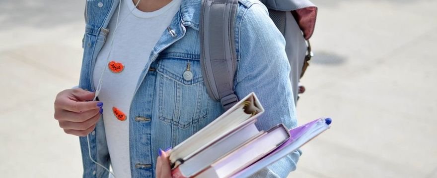 MEN: 10 zasad dla uczniów na bezpieczny powrót do szkoły ZOBACZ!
