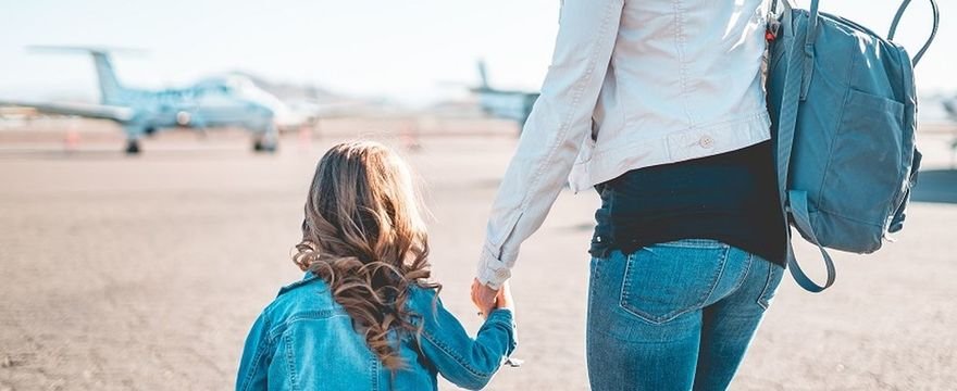 Do jakich krajów można jechać z dzieckiem bez kwarantanny? Wakacje 2020
